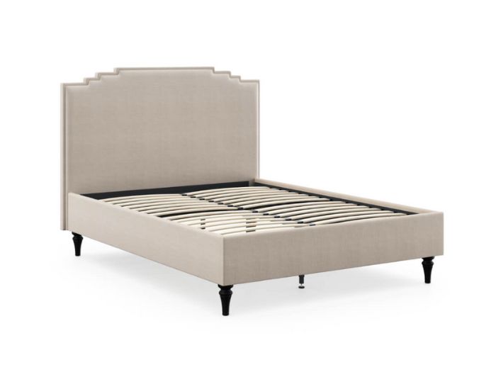 Wooster Bed Feather and Black in natural